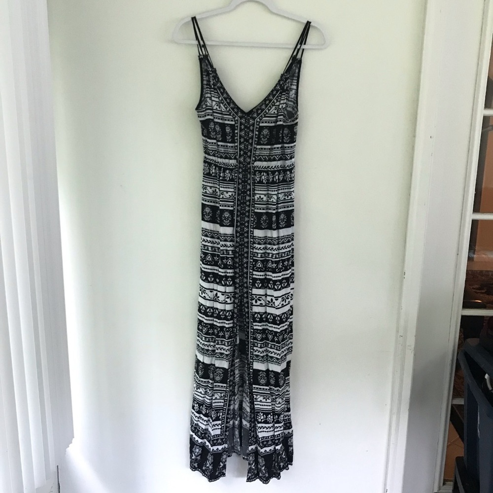Flying tomato Black & White Patterned Maxi Dress with Spaghetti Straps small